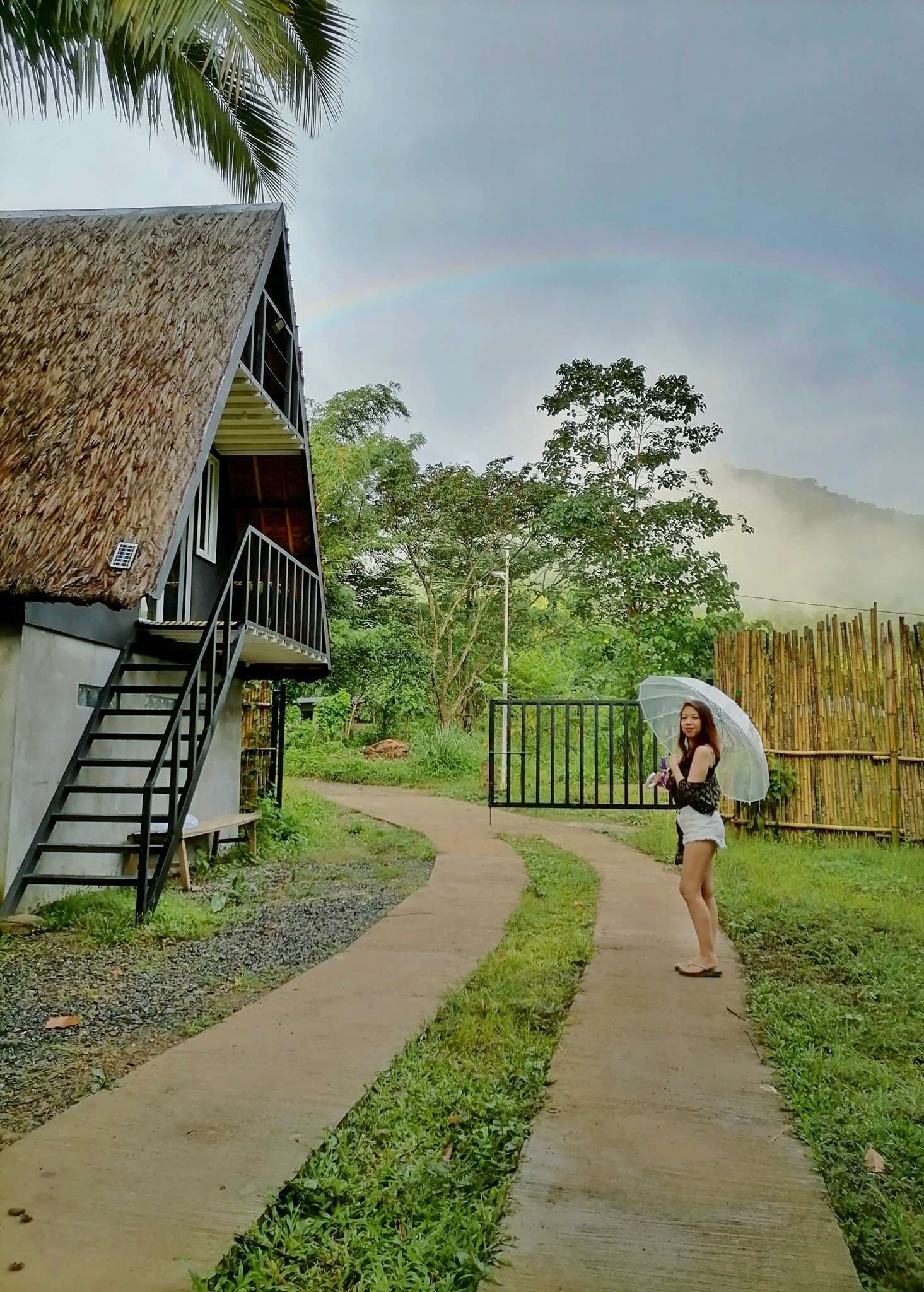 Two Rivers Teepees & Treehouse